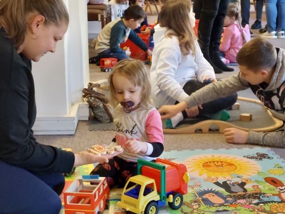 image:Image 10/source/orig/9250_KC_Slunečnice_-_ilustrační_foto_(1).jpg