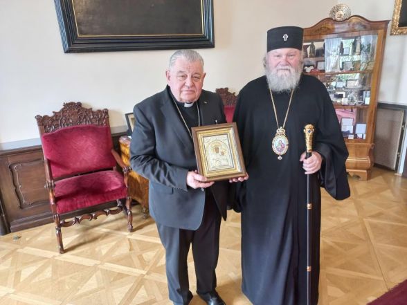 image:Image 11/source/orig/10245_6936_0_arcibiskupmichal.jpg