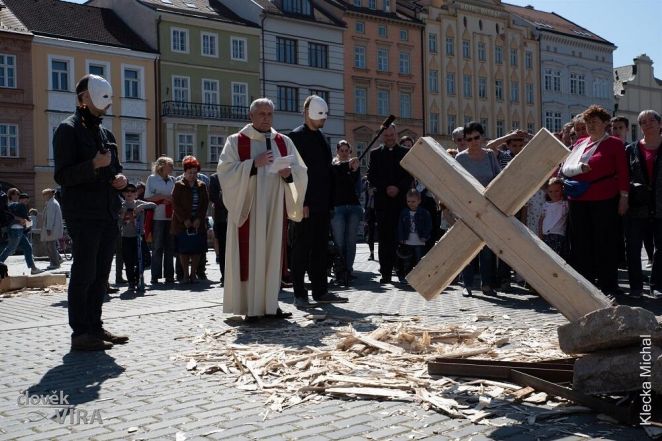 image:Image 11/source/orig/10401_7150_0_krizova-cesta-biskupa-2_web.jpg