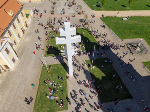 image:Image 11/source/orig/10999_32708720_10156375468061449_5502445515310104576_n.jpg