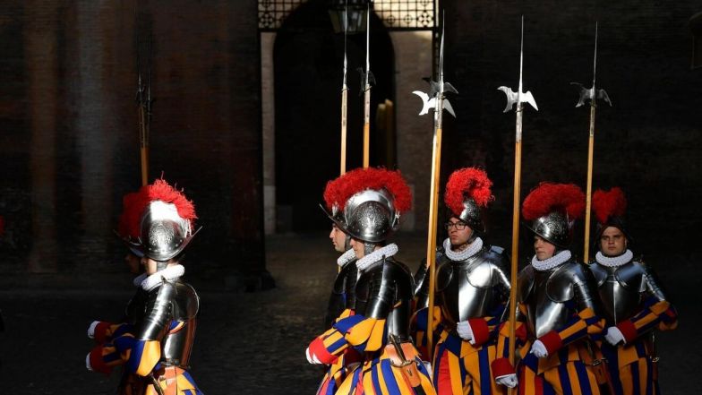 image:Image 12/source/orig/11002_7750_0_844.jpeg