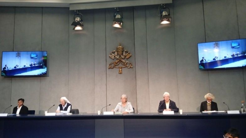 image:Image 12/source/orig/11082_7810_0_844.jpeg