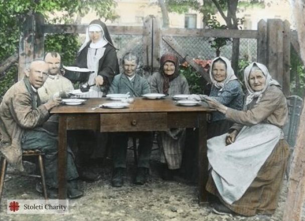 image:Image 12/source/orig/11415_8258_0_100leticharity.jpg