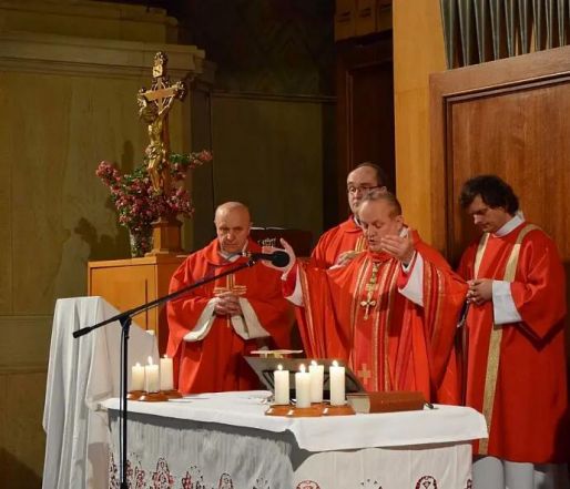 image:Image 12/source/orig/11460_8328_0_image.jpg