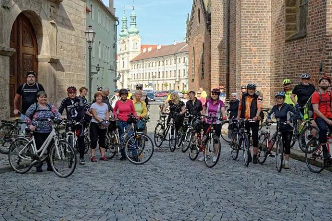 image:Image 12/source/orig/11591_8555_0_image.jpg