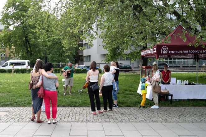 image:Image 12/source/orig/11595_8556_0_tden_pro_rodinu2010.jpg