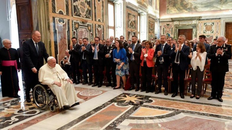 image:Image 12/source/orig/11834_8678_0_844.jpeg