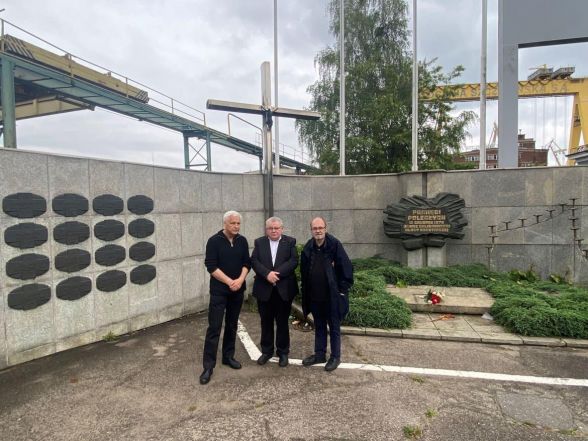 image:Image 13/source/orig/12050_9062_0_lodenice.jpg