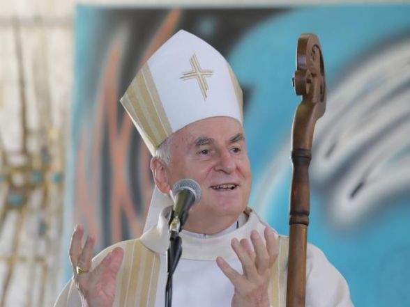 image:Image 13/source/orig/12068_cikrle-snetarov_cropped.jpg