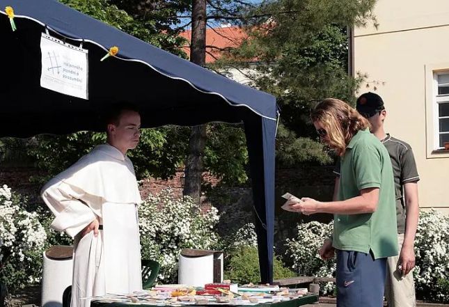 image:Image 13/source/orig/12105_9092_0_image.jpg