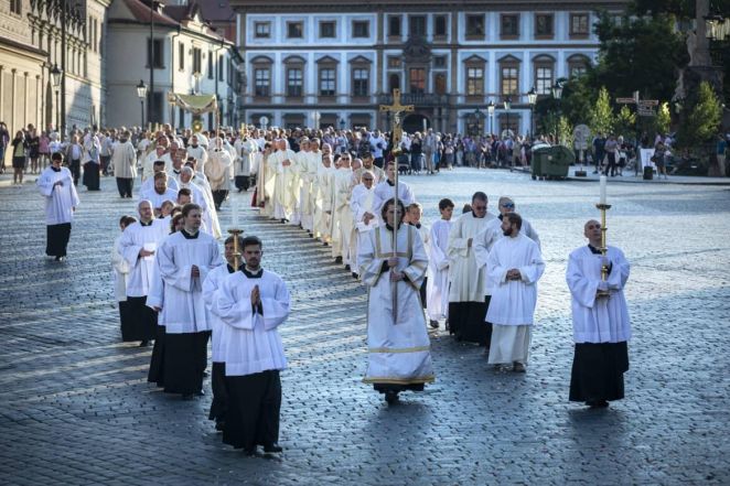 image:Image 14/source/orig/13077_10084_0_bt4.jpg