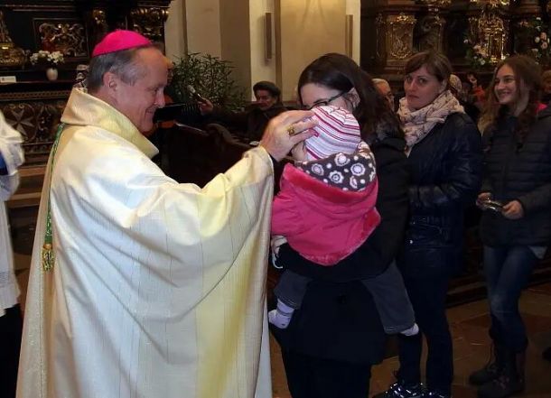 image:Image 14/source/orig/13176_10153_0_image.jpg