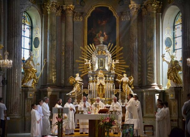 image:Image 14/source/orig/13313_001939-05-040841.jpg