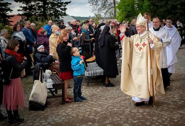 image:Image 14/source/orig/13399_10418_0_image.jpg