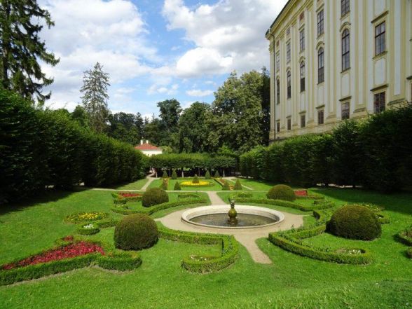 image:Image 15/source/orig/14283_11152_0_220713-vyberove-rizeni-podzamka.jpg