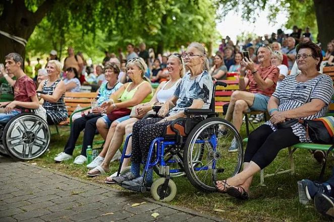 image:Image 15/source/orig/14352_11233_0_image.jpg