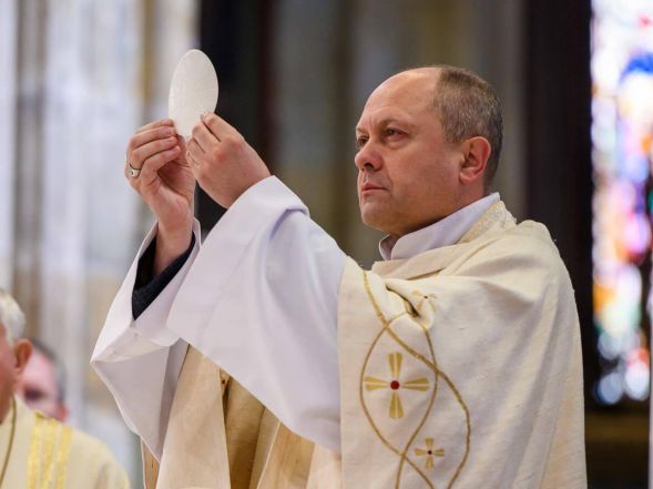 image:Image 15/source/orig/14857_12039_0_22-04-23-jase-js83813_cropped.jpg