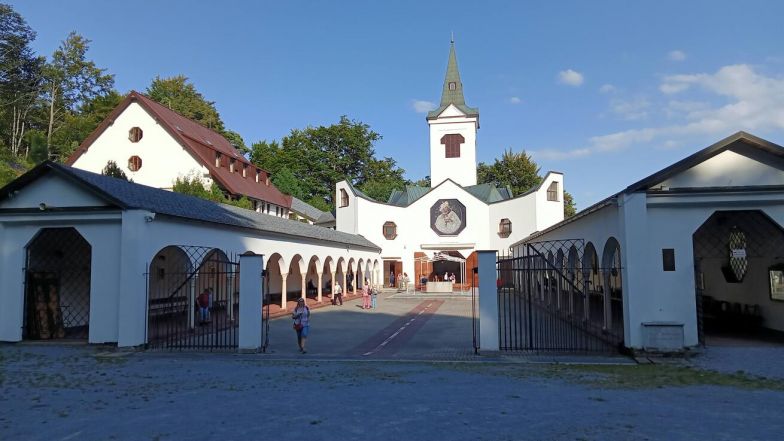 image:Image 15/source/orig/14859_12038_0_mariahilf.jpg