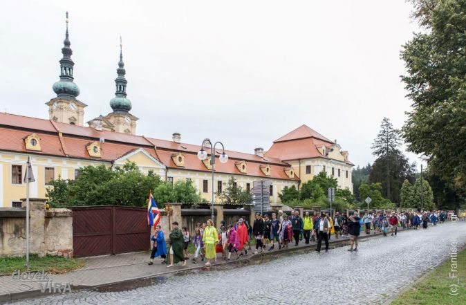 image:Image 16/source/orig/15800_12950_0_220827-hvezdicova-pout-velehrad-05.jpg