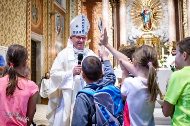 image:Image 16/source/orig/15827_12956_0_220827-rodiny-hostyn-mse-3.jpg