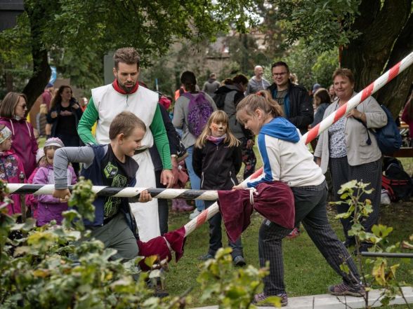 image:Image 18/source/orig/17138_14562_0_220928-kapucini-rytirsky-turnaj-1.jpg