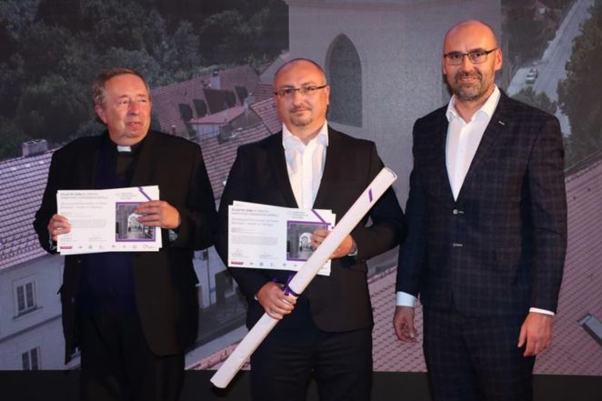 image:Image 18/source/orig/17345_14782_0_fotobulin.jpg