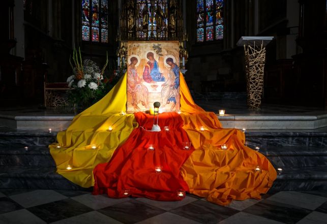 image:Image 18/source/orig/17427_taize.jpg