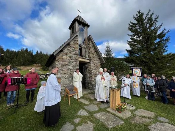 image:Image 18/source/orig/17523_14930_0_image.jpg