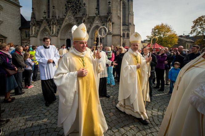 image:Image 18/source/orig/17776_171014-123825-biskupskesveceni-minodsc07526.jpg