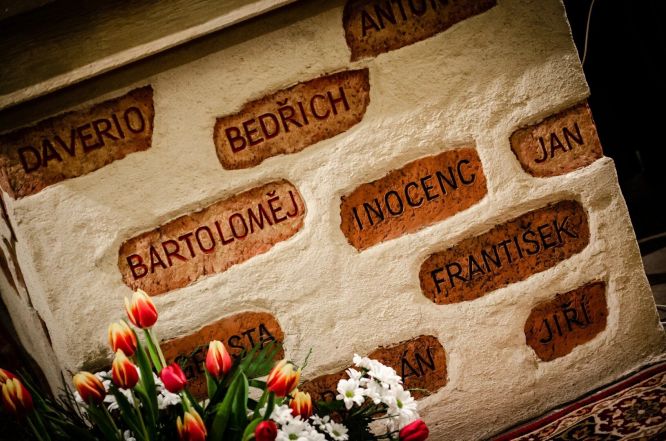 image:Image 18/source/orig/17843_14prazskych-mucedniku.jpg