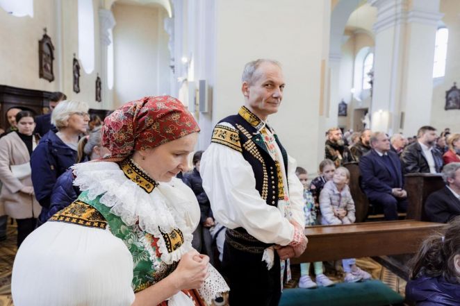 image:Image 19/source/orig/18471_16015_0_221030-uhersky-brod-vyroci-750-let-11.jpg