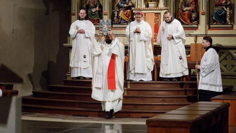 image:Image 19/source/orig/18624_16234_0_3u7a5593.jpeg