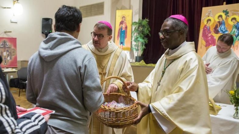 image:Image 20/source/orig/19558_17170_0_035mse-pro-lidi-bez-domova-sp_cropped.jpeg