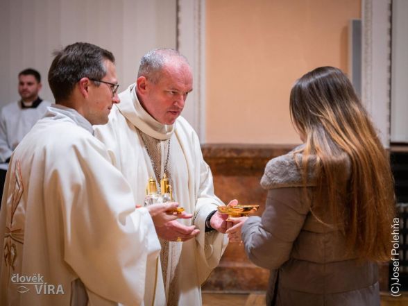 image:Image 20/source/orig/19727_17364_0_221122-kaple-aks-07.jpg