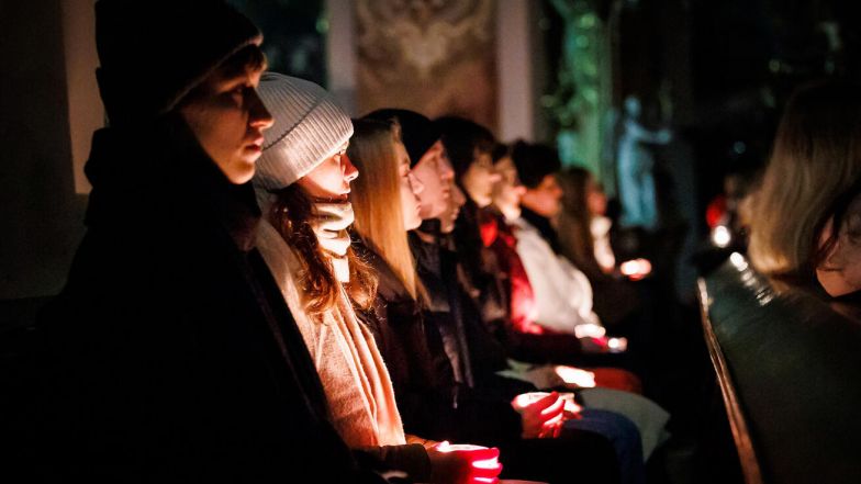 image:Image 21/source/orig/20447_stredoskolaci-maji-zajem-o-spiritualitu.jpg