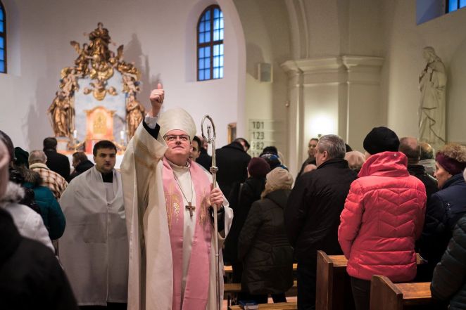 image:Image 21/source/orig/20764_nuzik-varhany.jpg