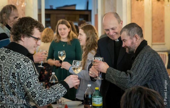 22/source/orig/21698_19103_0_221227-sant-egidio-obed-04.jpg image:Image 22/source/orig/21698_19103_0_221227-sant-egidio-obed-04.jpg