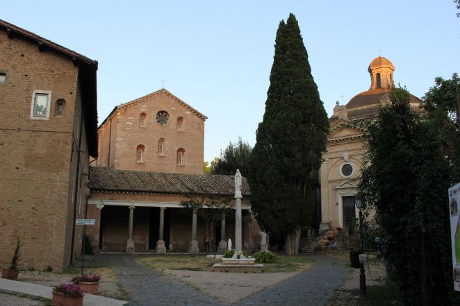 image:Image 22/source/orig/21878_tre-fontane-ext.JPG