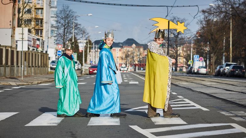 image:Image 23/source/orig/22033_tri-kralove-prinaseji-radost.jpg