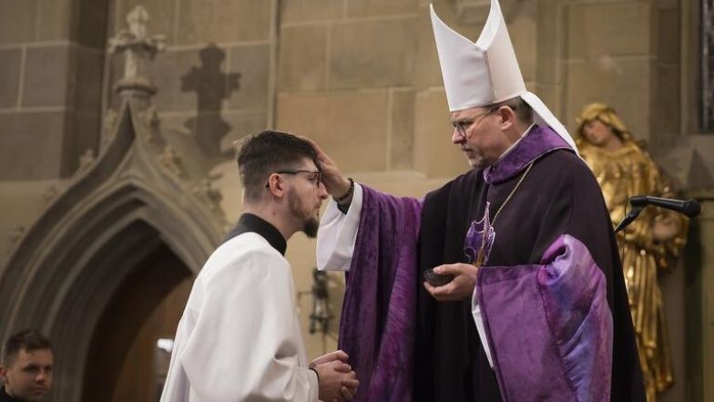 image:Image 25/source/orig/24566_21633_0_26popelec-sp.jpeg