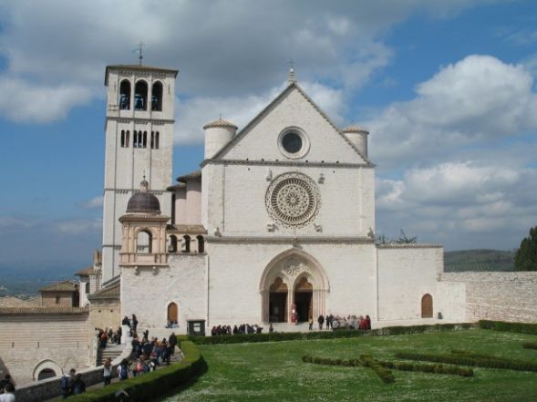 image:Image 25/source/orig/24878_italy-assisi-church-st-francis-1393262618jzf.jpg