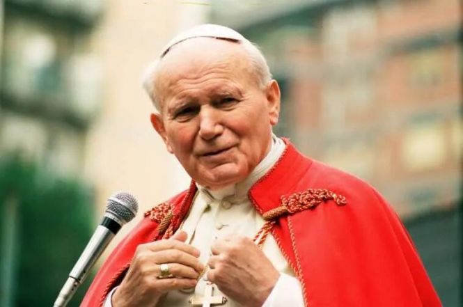 26/source/orig/25046_21920_0_jpii_vatican_media.jpg image:Image 26/source/orig/25046_21920_0_jpii_vatican_media.jpg