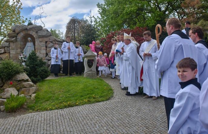 image:Image 30/source/orig/29672_23618_0_memoril20otce20joky207.jpg