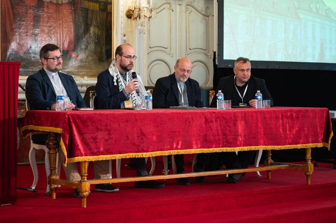 image:Image 31/source/orig/30896_z628786.jpg