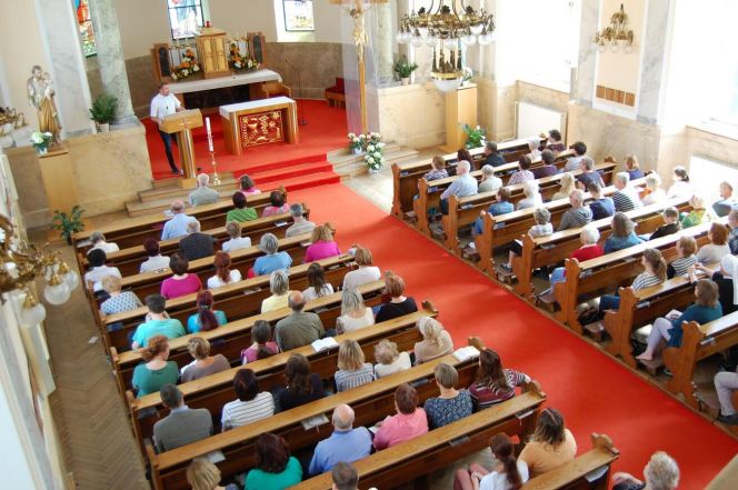 image:Image 32/source/orig/31776_24246_0_230601-lektori-duchovni-obnova.jpg