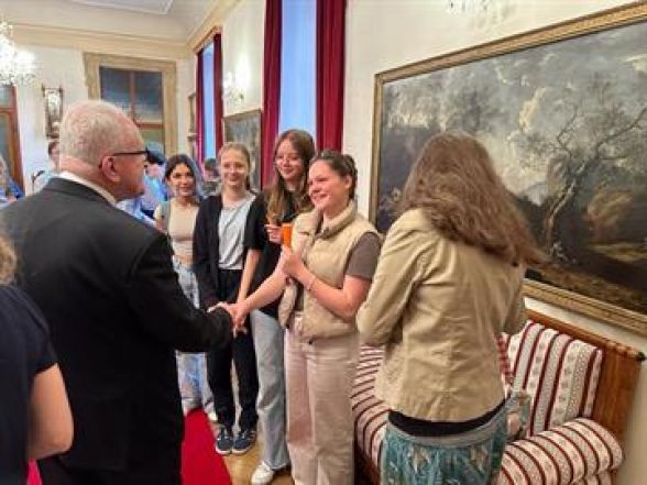 image:Image 34/source/orig/33650_24509_12_569bd6d8-8837-4edf-97c8-0a02c48bbc87.jpg