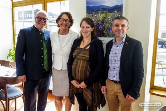 image:Image 37/source/orig/36937_25302_105_hejnick-poutn-me-u-pleitosti-patrocinia-2023-53017268568-o.jpg