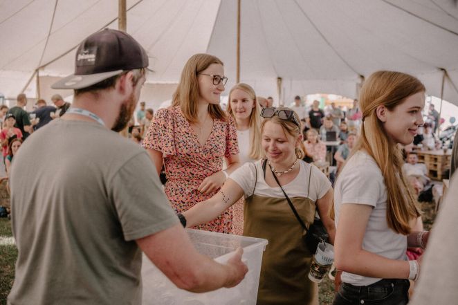 image:Image 38/source/orig/37180_25352_0_mladi_fandi_velehradu.jpg