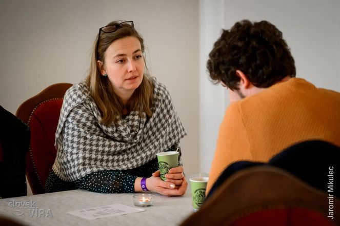 image:Image 38/source/orig/37214_25378_0_rozhovor-2.jpg