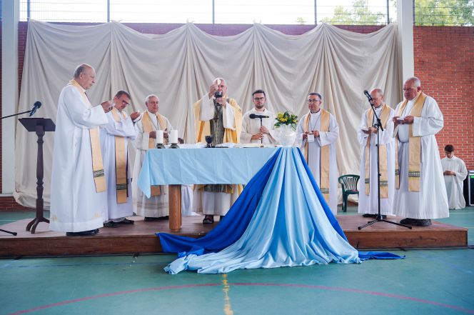 image:Image 39/source/orig/38162_phr1479.jpg